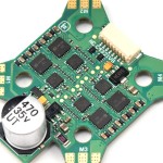 Commercio all'ingrosso Flight Mini F7 Flight Controller Stack OSD AT7456E con E55S 4 in1 ESC DShot150/300/600 2-6S per il Drone da corsa
